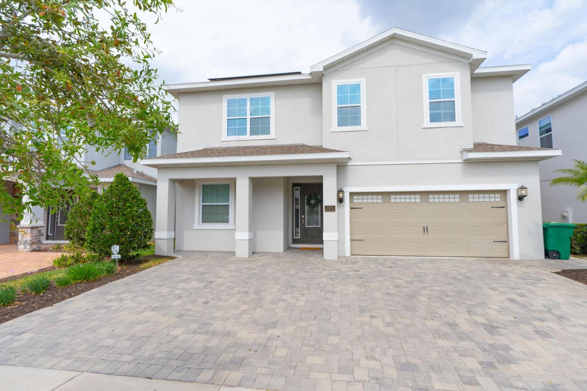 Featured On Tv! Epic Game Room, Theater, Private Pool & Hot Tub Holiday home *
