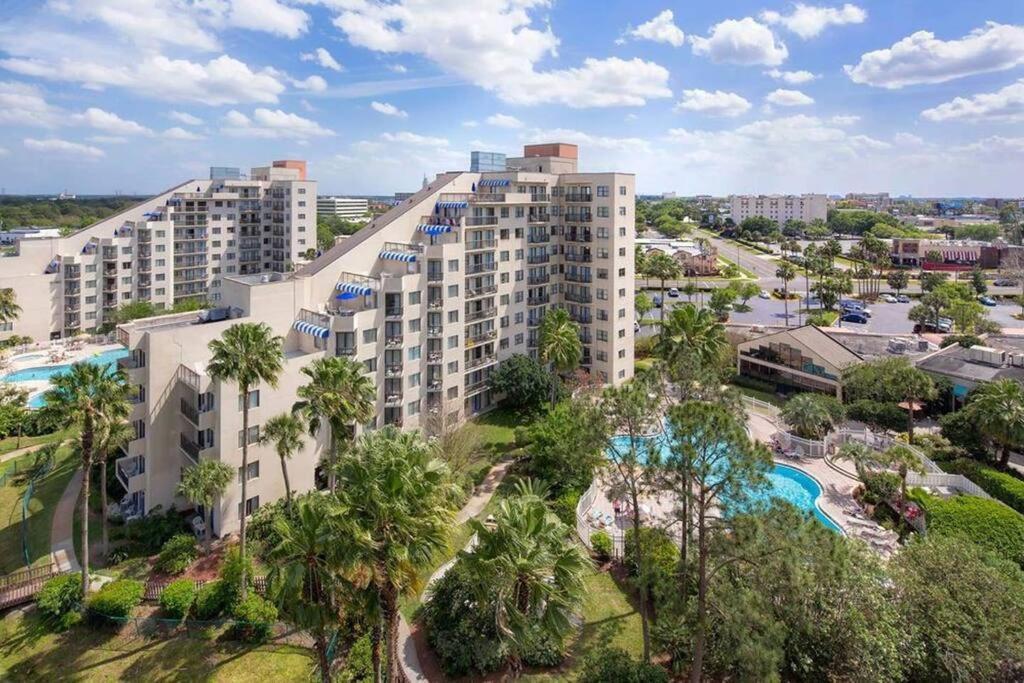29-universal, International Dr,convention Center *