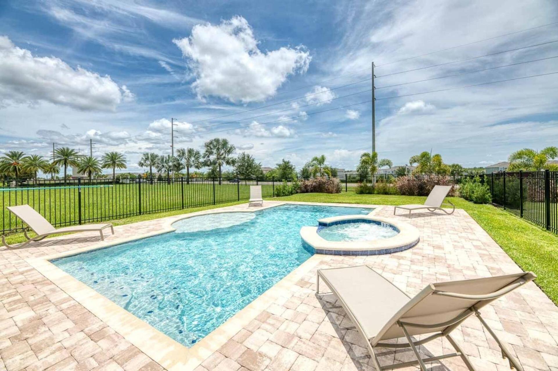 Exclusive 5 Star With Private Pool On Encore At Reunion 5488