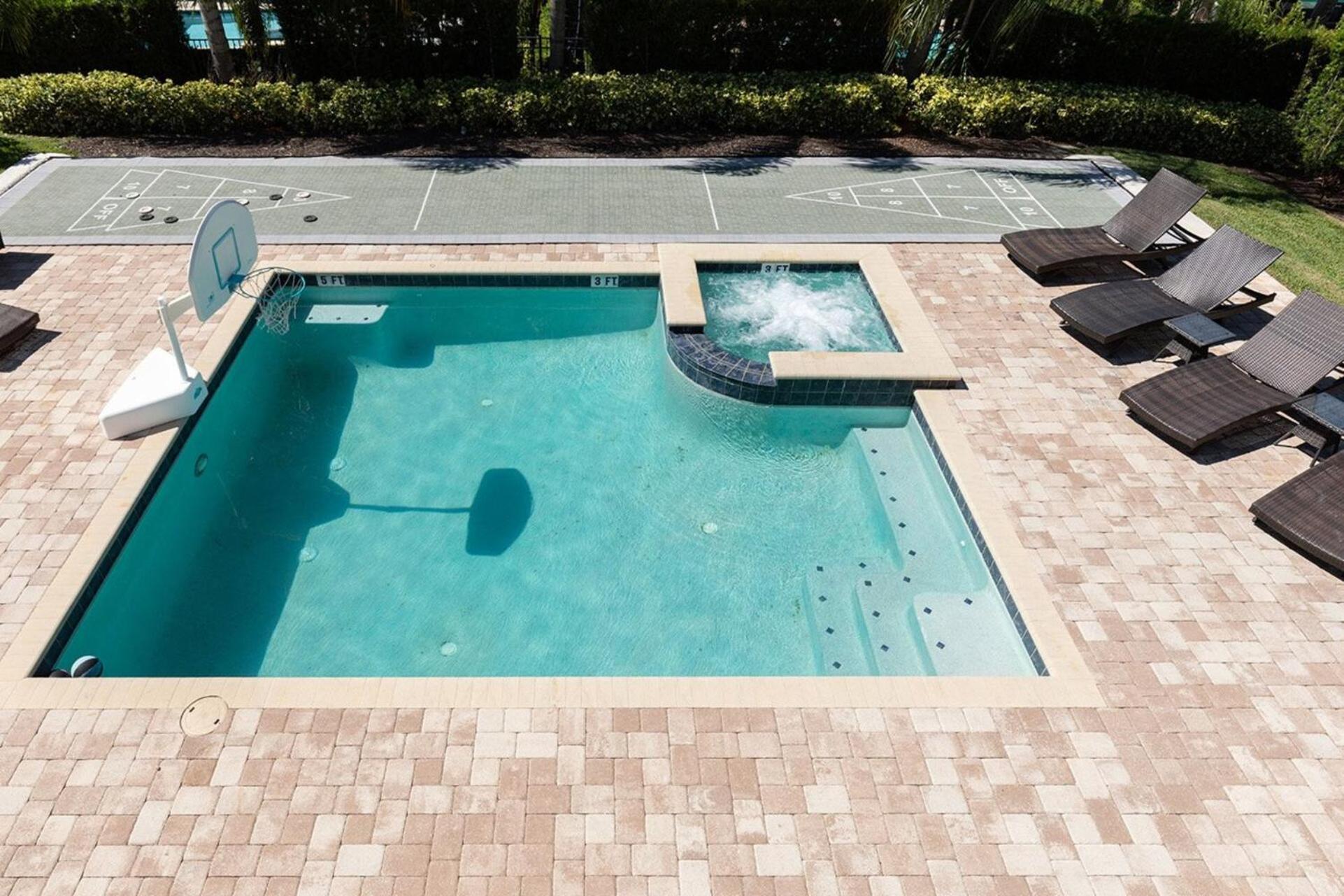 Dive Into Luxury And Fun At Your Paradise * Orlando