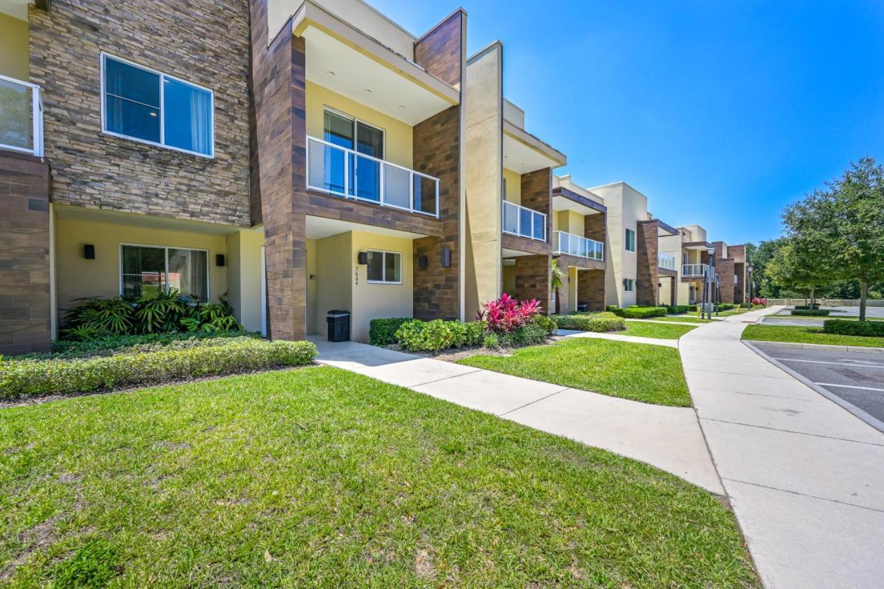 7664 - Beautiful 3 Bedroom Townhouse By * Orlando
