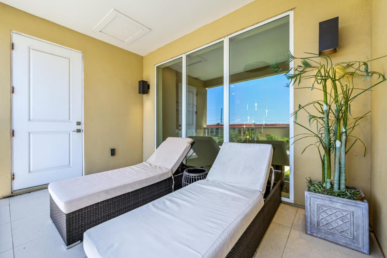 7664 - Beautiful 3 Bedroom Townhouse By * Orlando