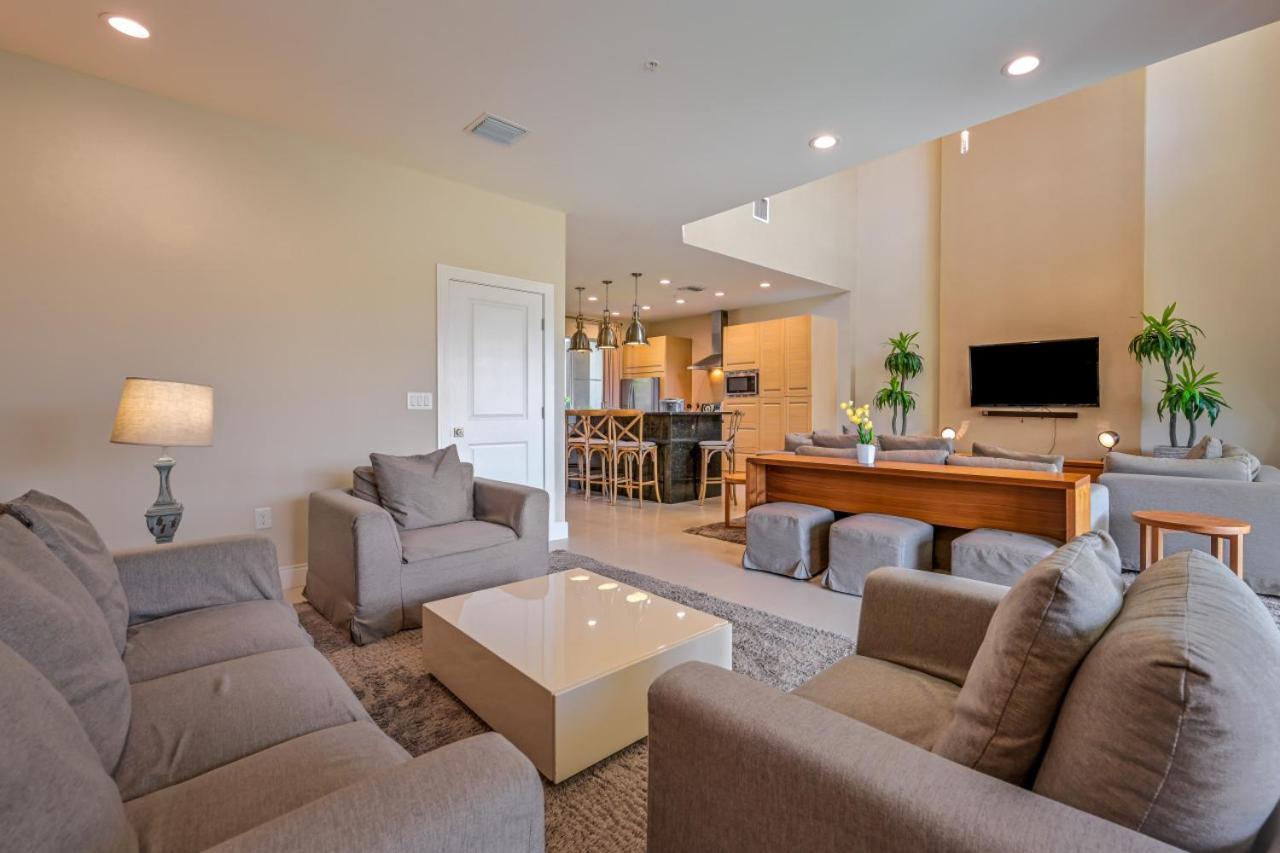 7664 - Beautiful 3 Bedroom Townhouse By