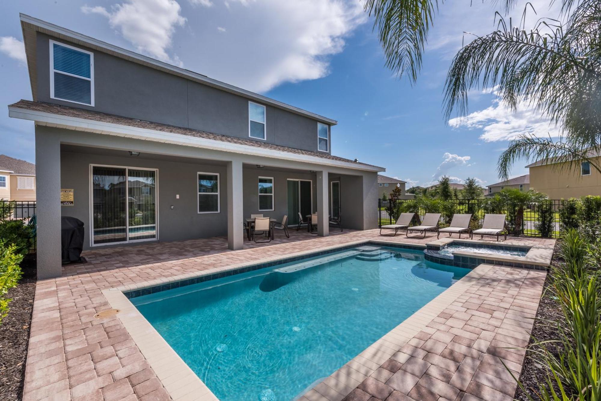 Villa Splendid With Loft Area & Private Pool Near By Rentyl - 7619b *