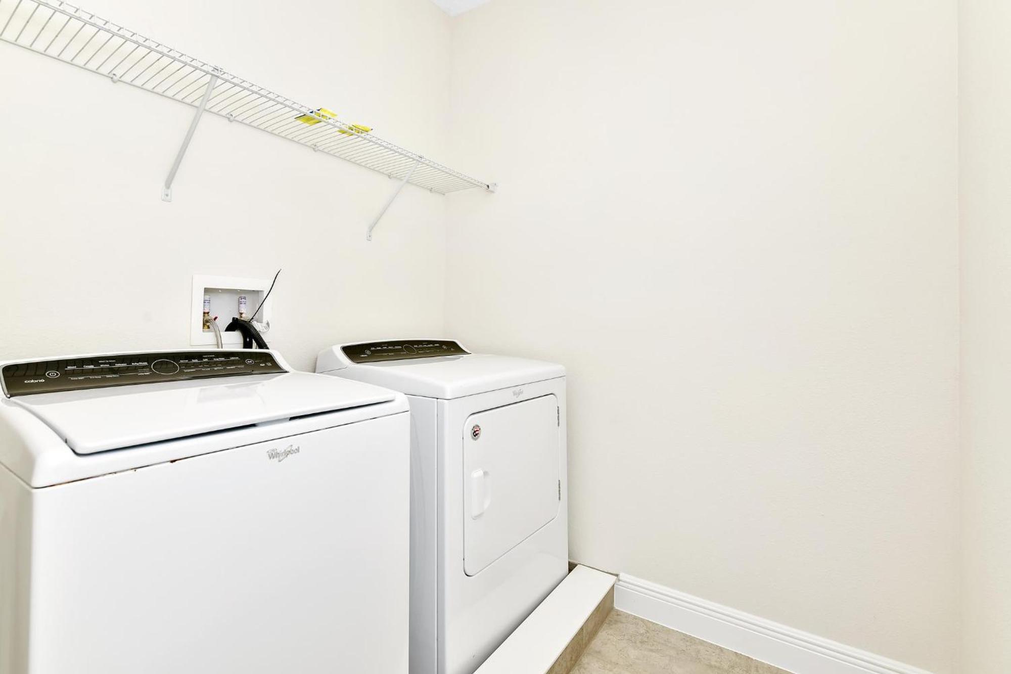 Lovely With Private Pool And Amenities By Rentyl Near - 7423m Holiday home Orlando
