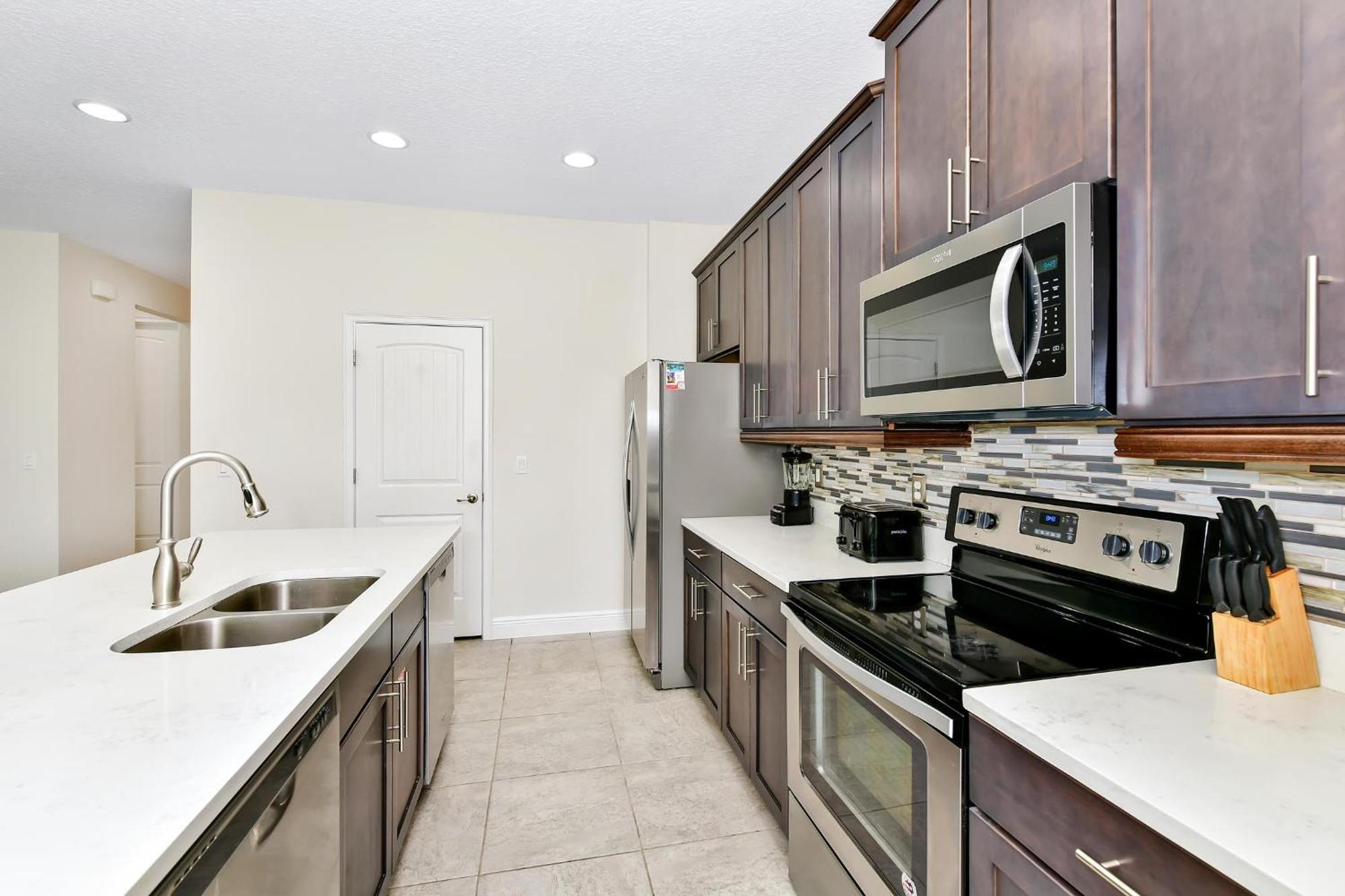 Holiday home Lovely With Private Pool And Amenities By Rentyl Near - 7423m