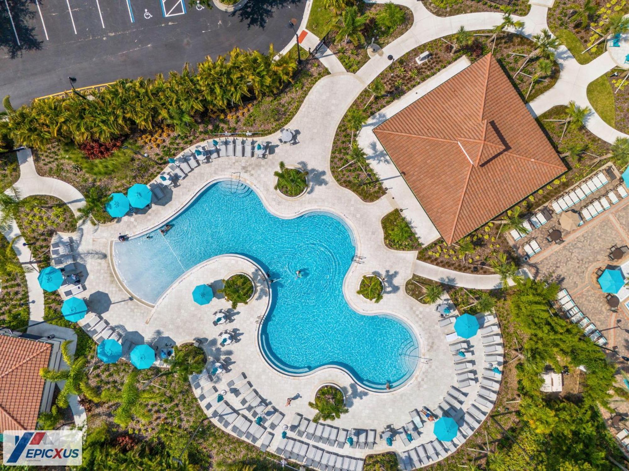 The Epic Madrid Vista Cay *
