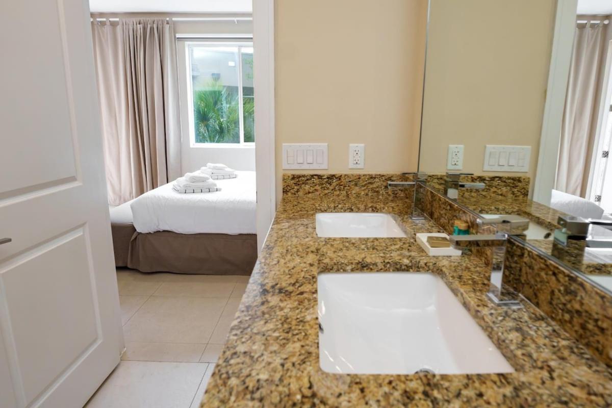 Holiday home Luxury 2mi To Hot Tub Bbq Wifi Orlando