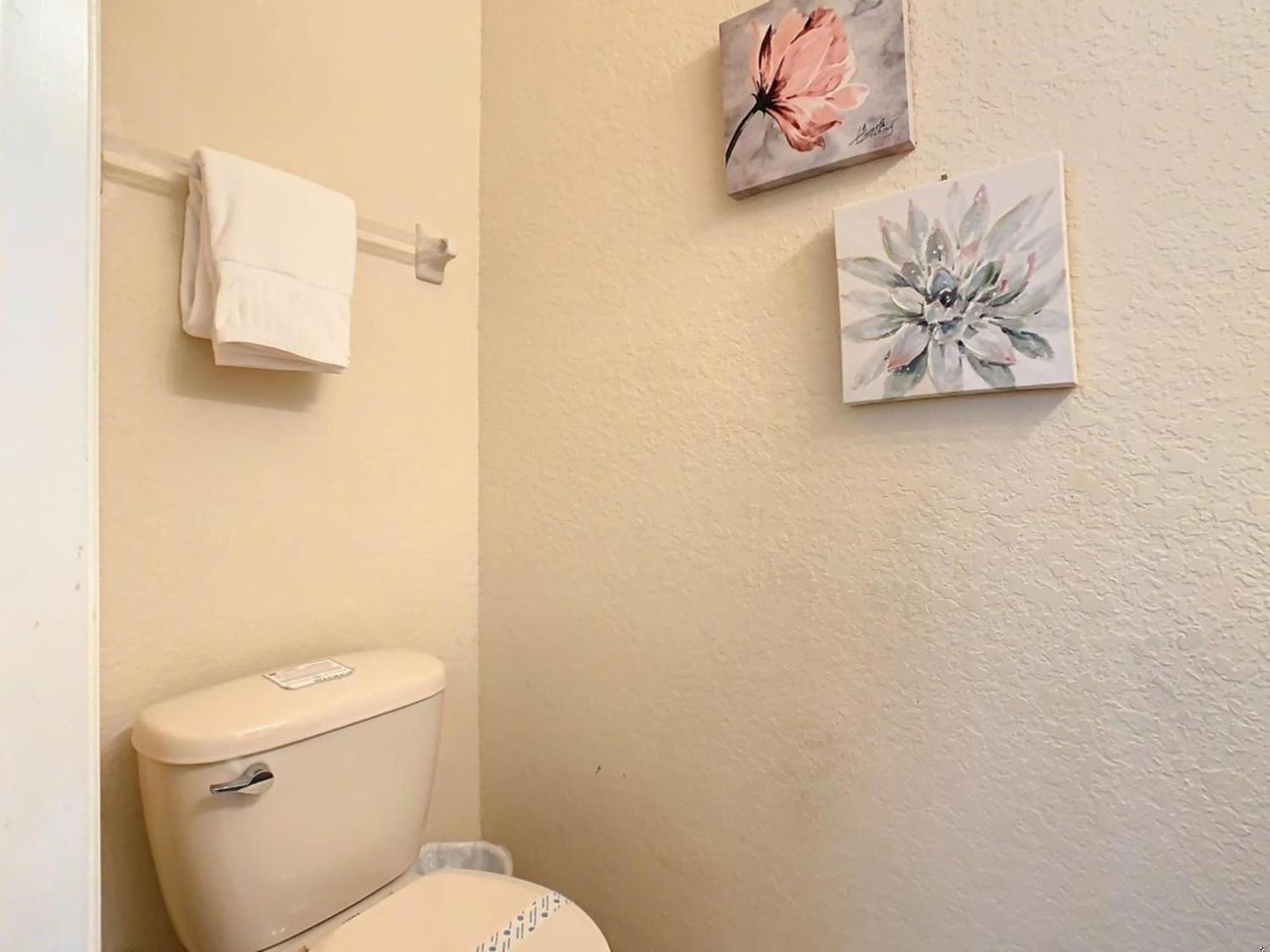 Apartment Family Getaway: 4br Townhome By Old Town *