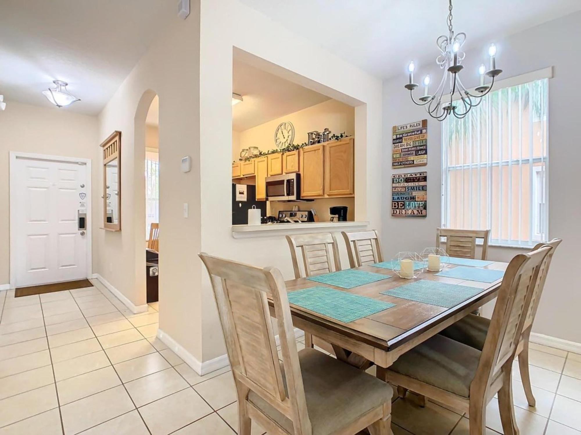 Family Getaway: 4br Townhome By Old Town Orlando