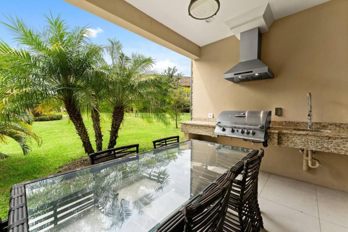 7648 Magic Village New Modern Bbq 8 Min Holiday home