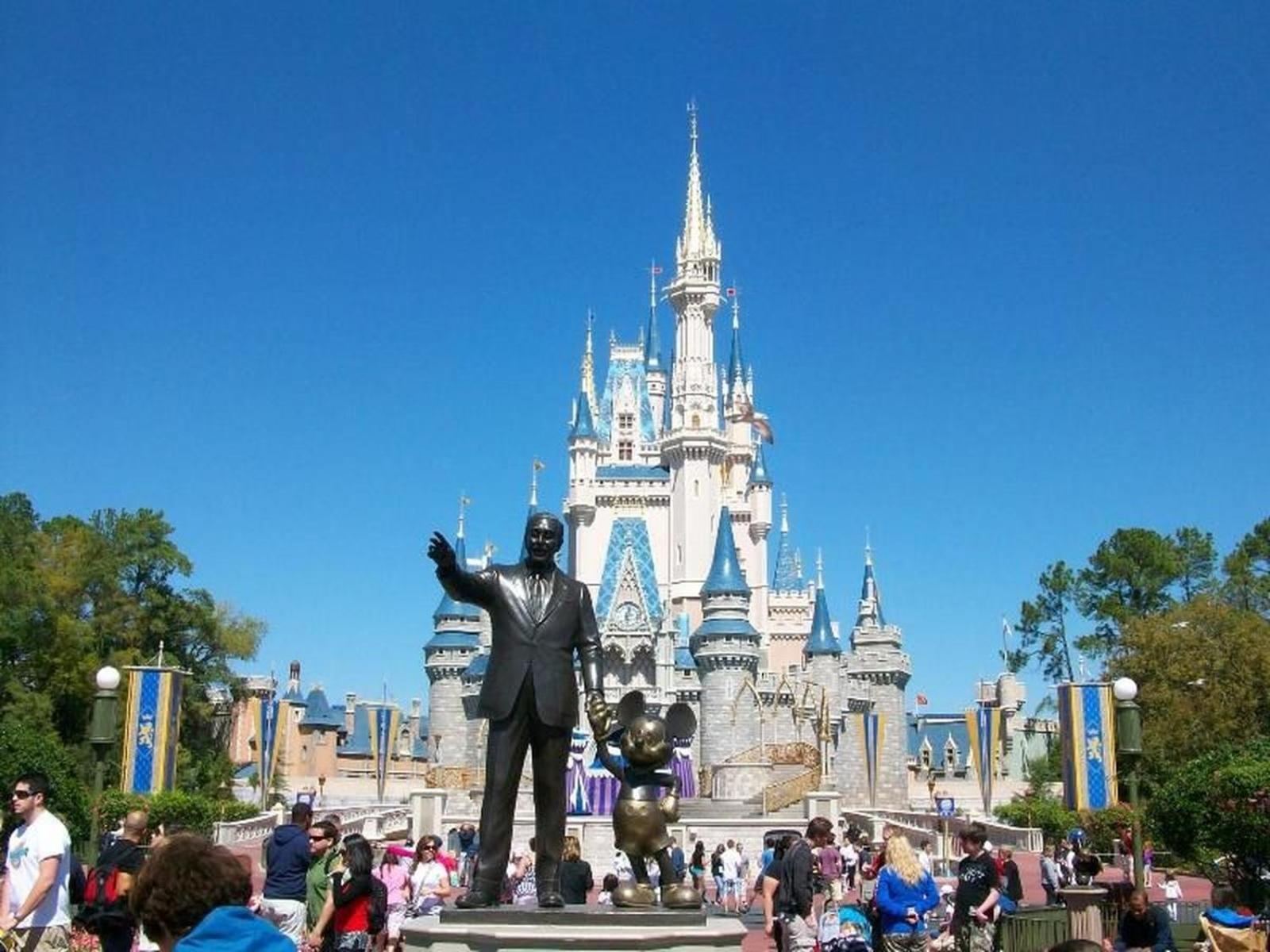 Apartment Stunning Regal Oaks 4br W/ Pool, & Near Orlando