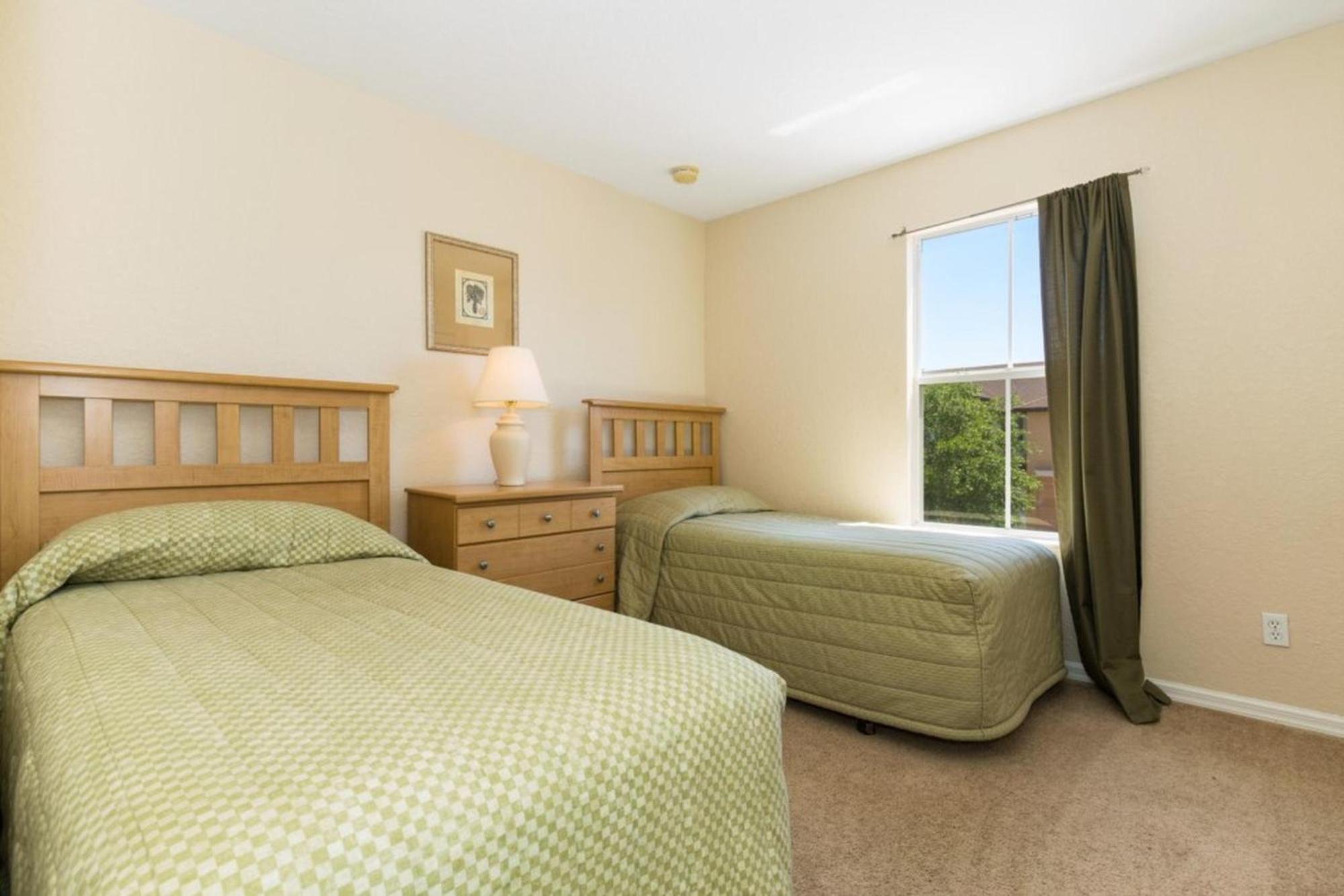 Apartment Stunning Regal Oaks 4br W/ Pool, & Near *