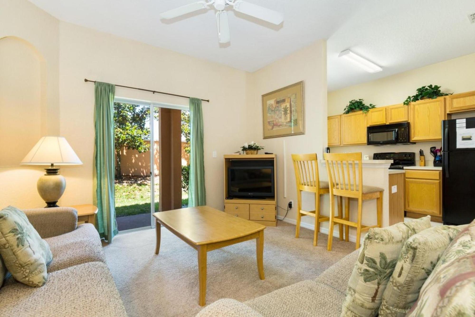 Apartment Stunning Regal Oaks 4br W/ Pool, & Near Orlando