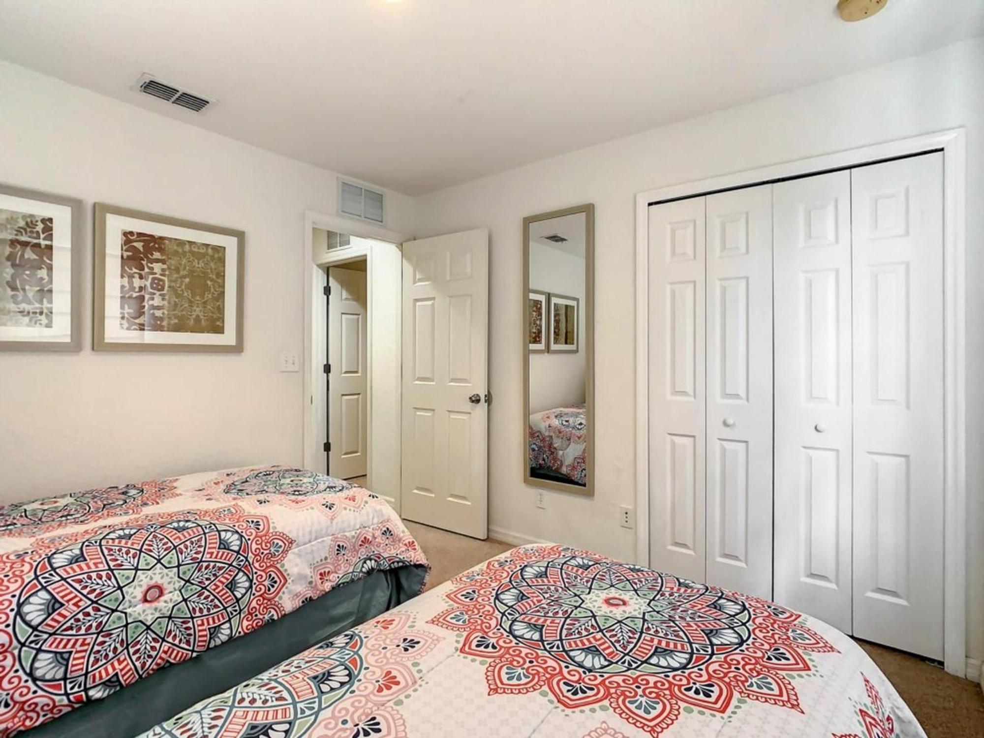 Regal Oaks Getaway: Living Near Apartment Orlando