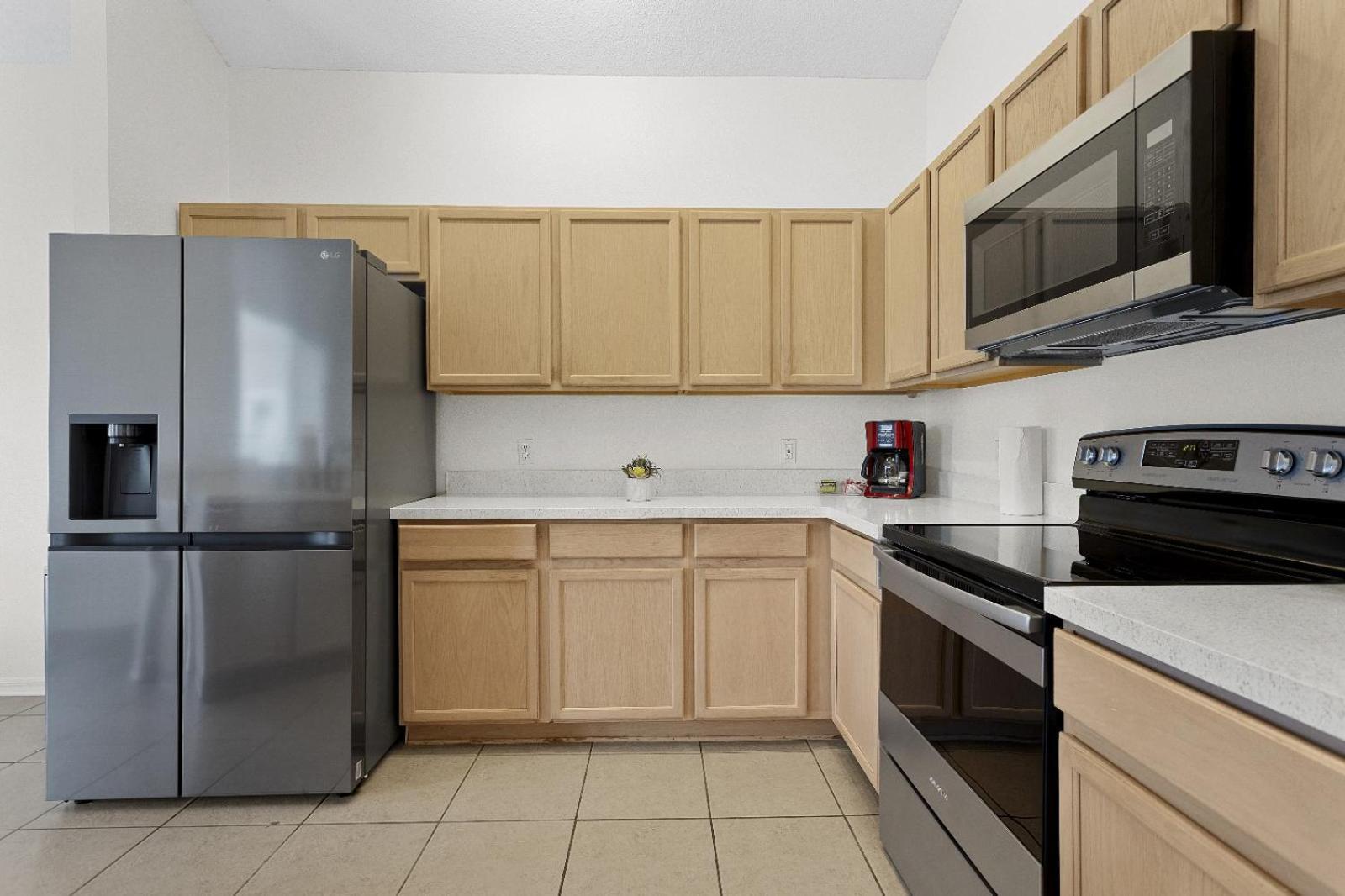 7902 Silver Bass Ct 6bed