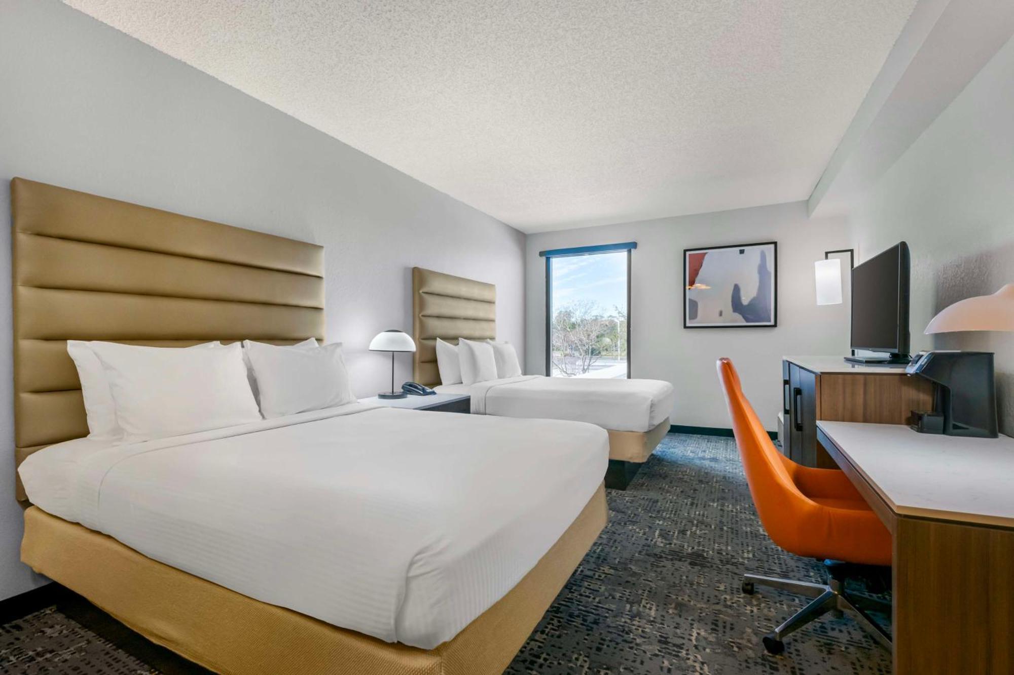 Western Universal - Newly Renovated! Orlando