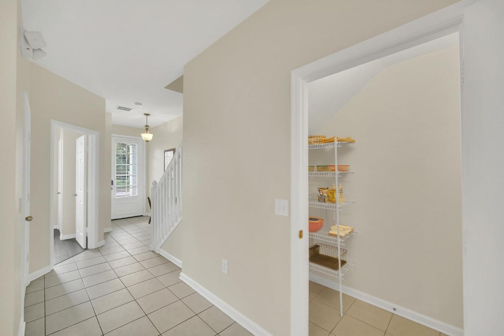 Perfect Townhome Near Orlando