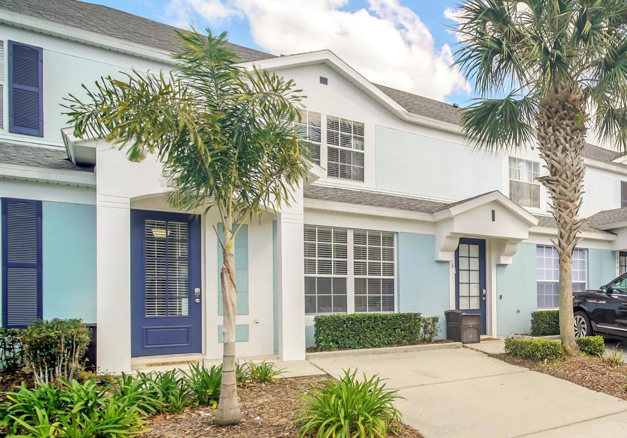Perfect Townhome Near Orlando