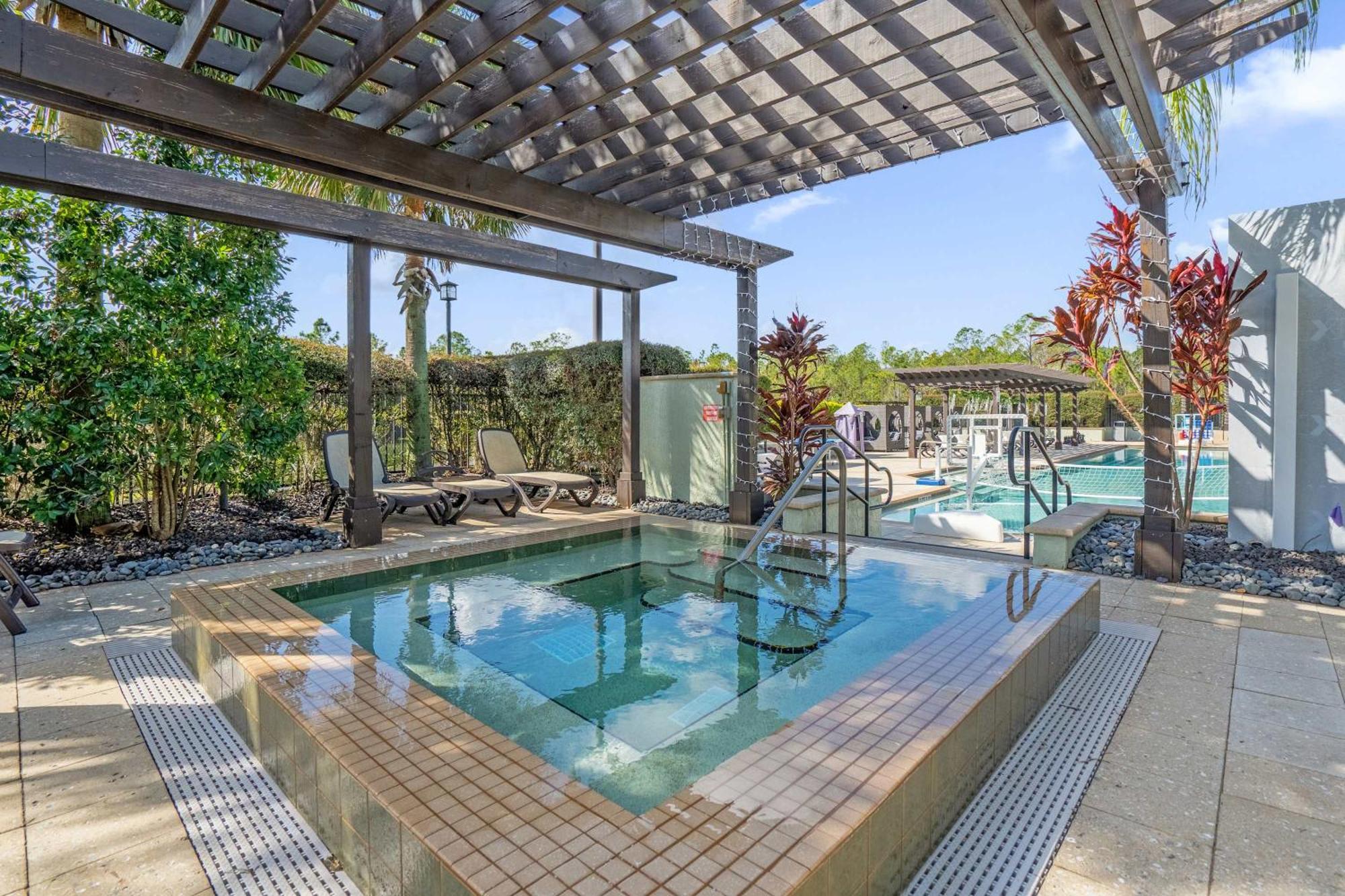 Memorial Day - Renovated Townhome By Disney!