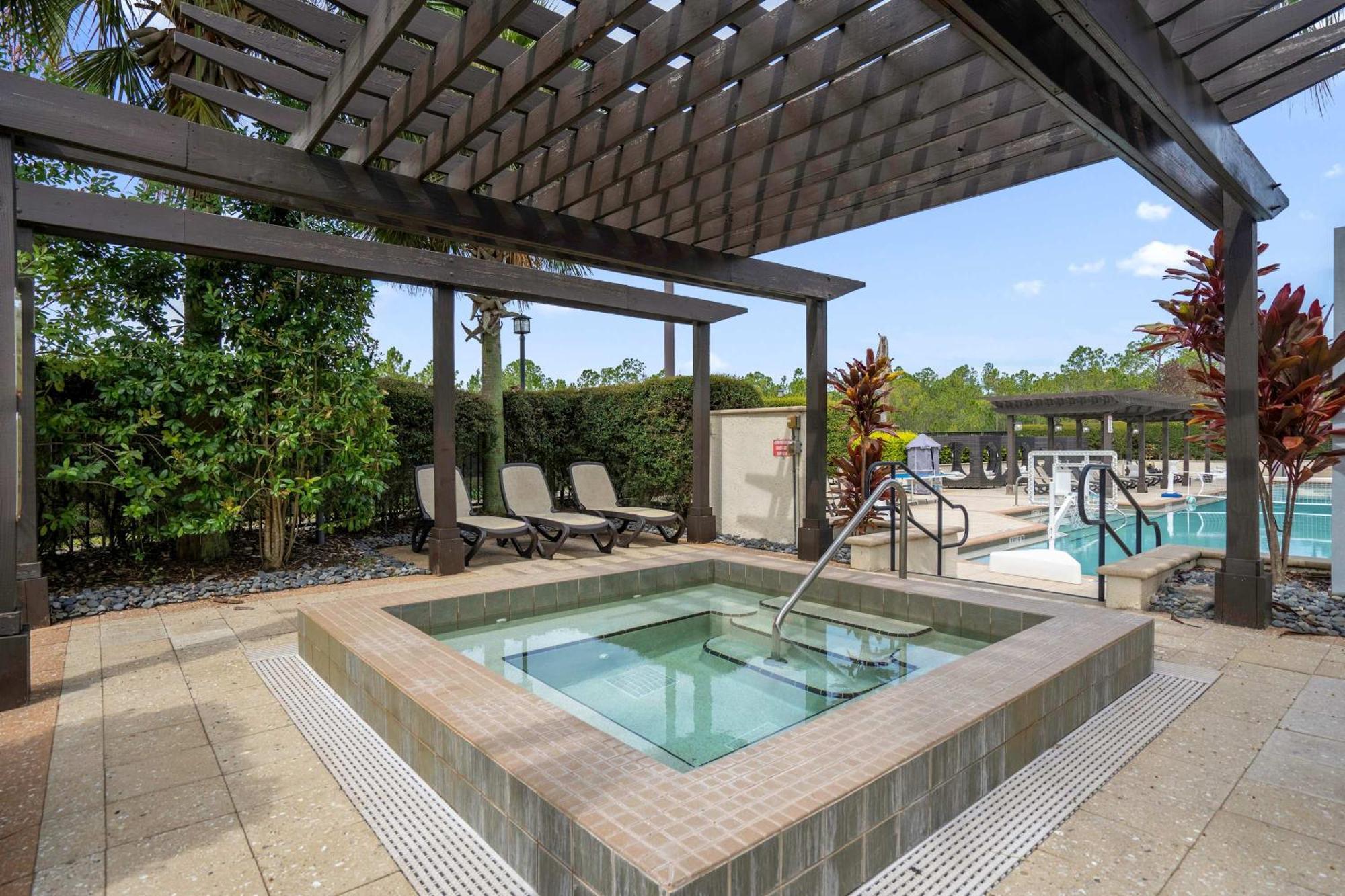 Memorial Day - Renovated Townhome By Disney!