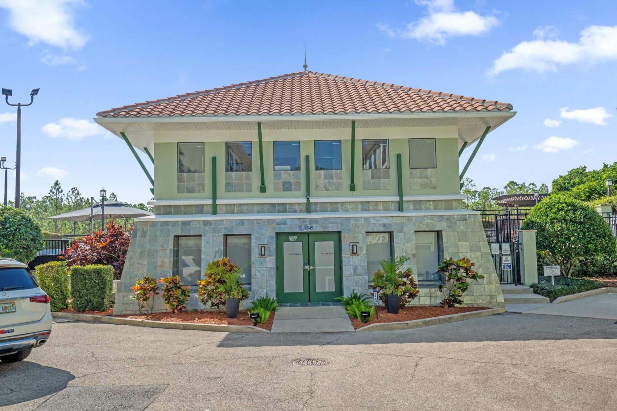 Memorial Day - Renovated Townhome By Disney!