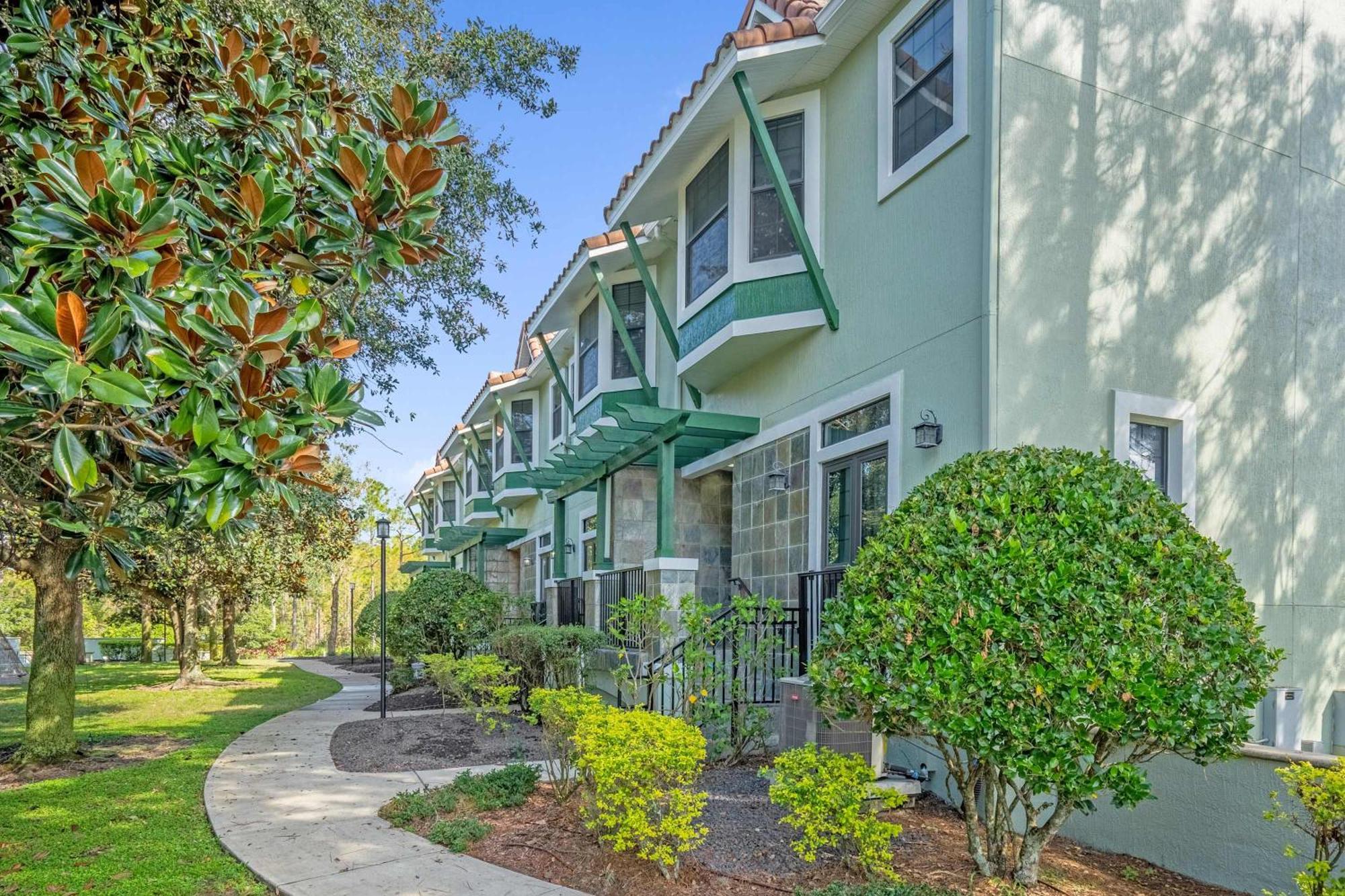 Holiday home Memorial Day - Renovated Townhome By Disney!