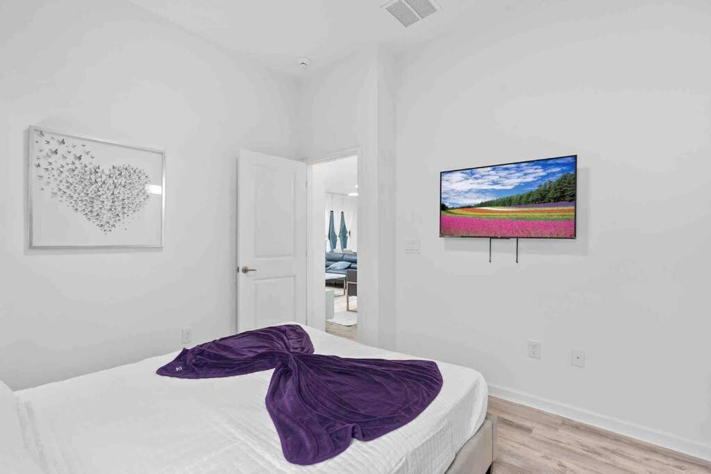 Super Ritzy - 9bdrs-9bas W Theme Loft & Pool Holiday home Orlando