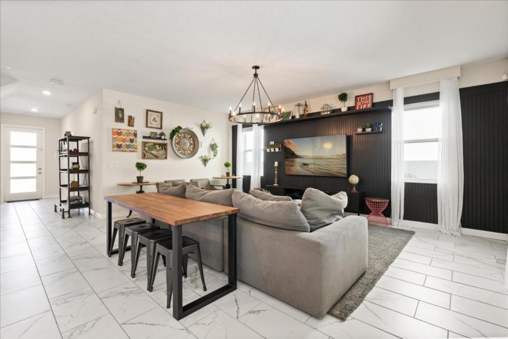 6 Bedrooms - 6 Bathrooms - Storey 2875 Sc Holiday home Orlando