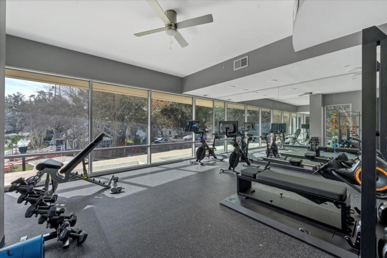 Modern 3 Bedroom In Downtown W Free Parking Orlando