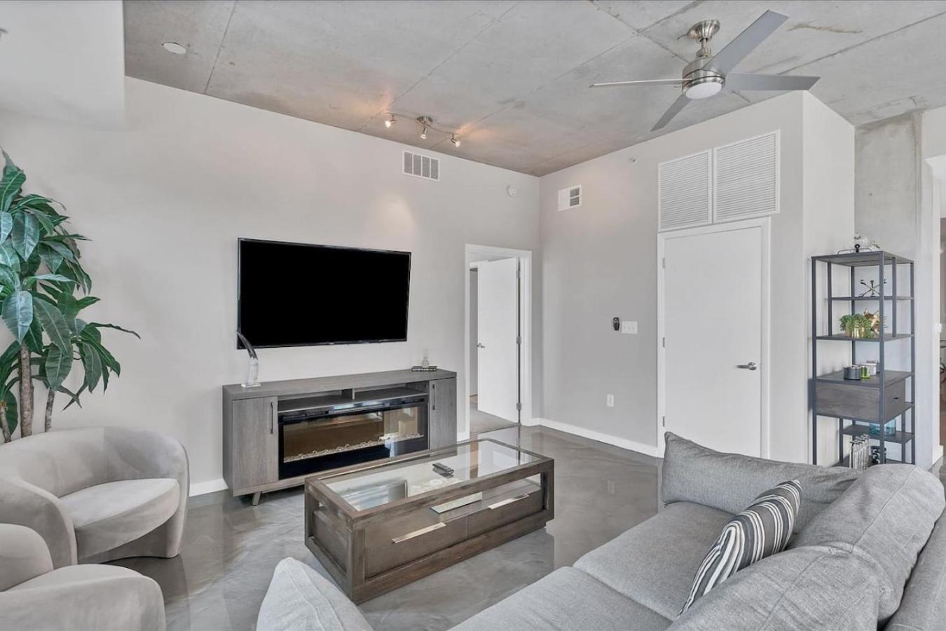 Modern 3 Bedroom In Downtown W Free Parking * Orlando