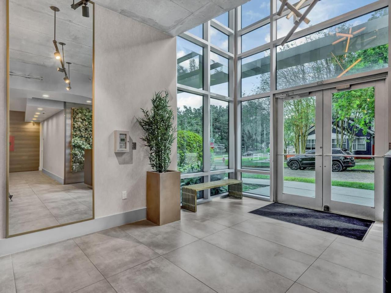 New 1 Bedroom In Downtown * Orlando