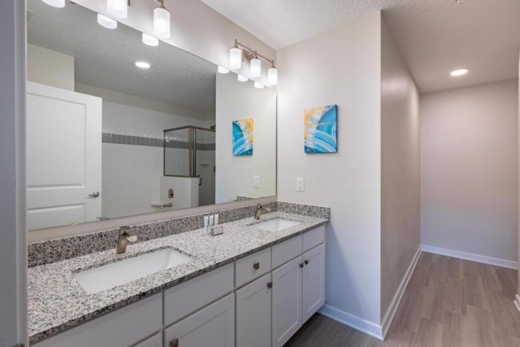 New Modern Vista Cay Reserve - 6007 Apartment