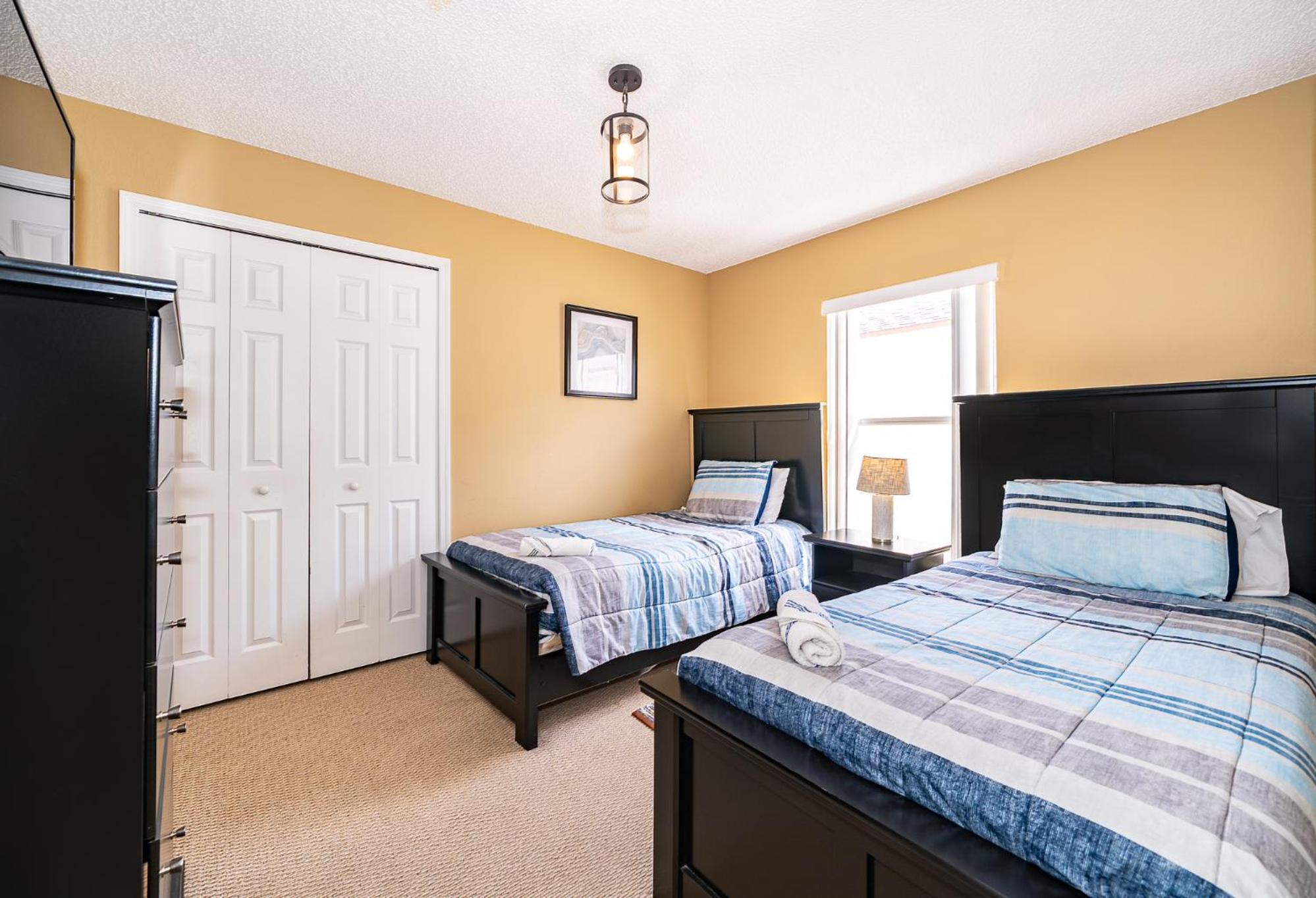 New! Loga Family Friendly Retreat Near Villa Orlando