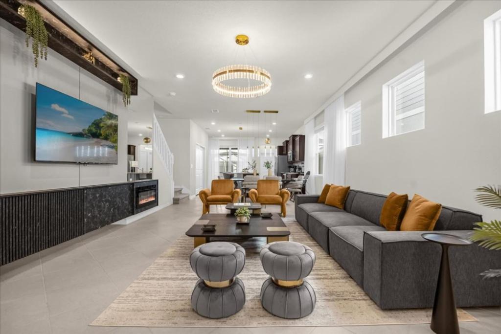 5 Bedrooms- 5,5 Bathrooms- Windsor Cay 16219 Tw Holiday home *