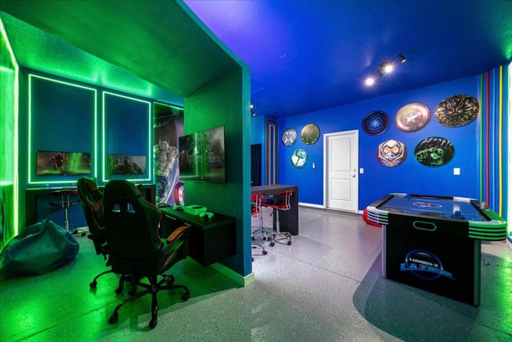 5 Bedrooms- 5,5 Bathrooms- Windsor Cay 16219 Tw Holiday home