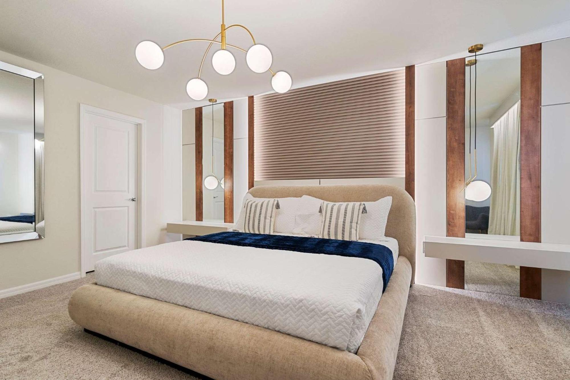 1149 Spacious Family 5-bedroom Townhome Holiday home