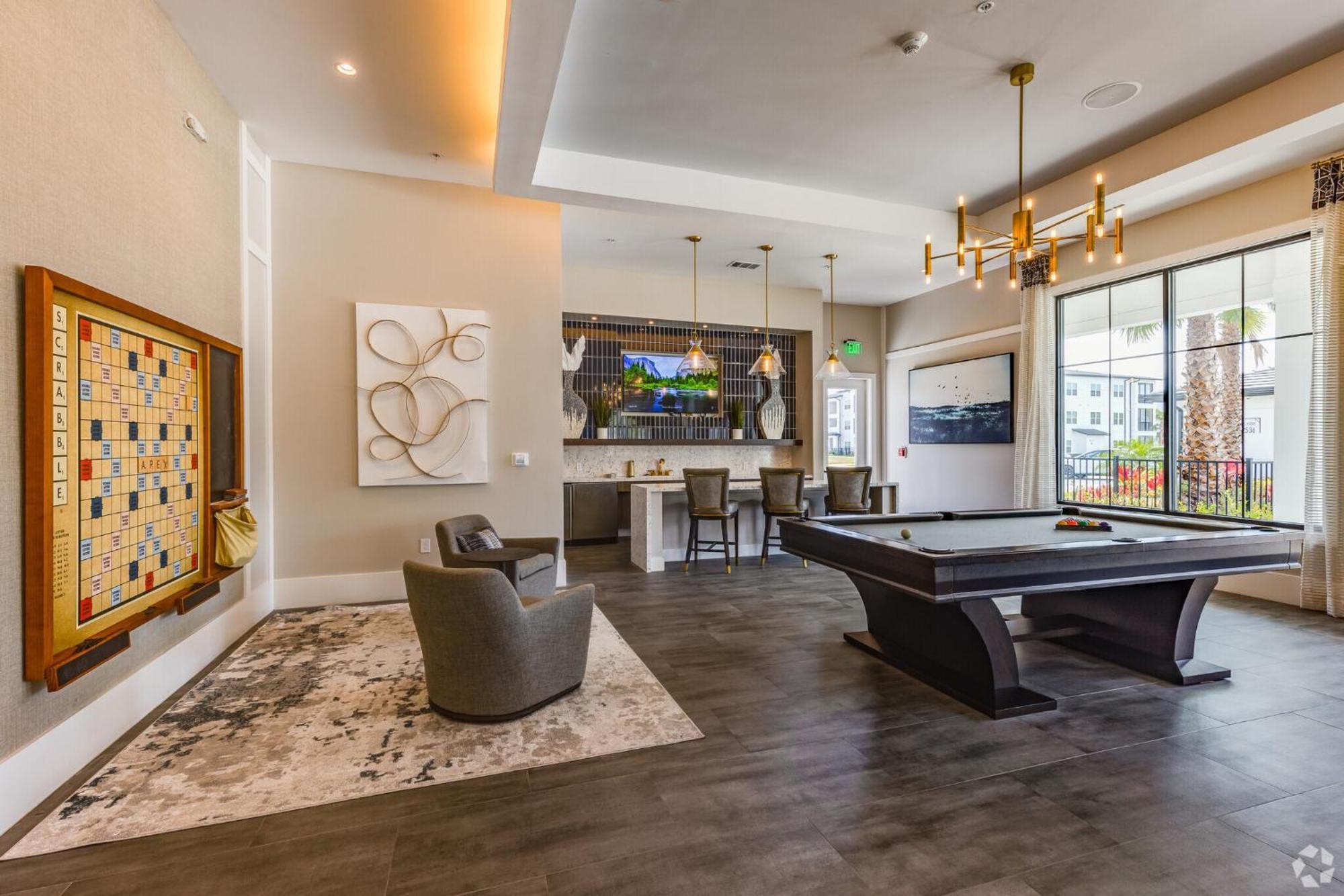 Private Full Pet-friendly, King Bed, Gym & Pool, Near Parks Orlando