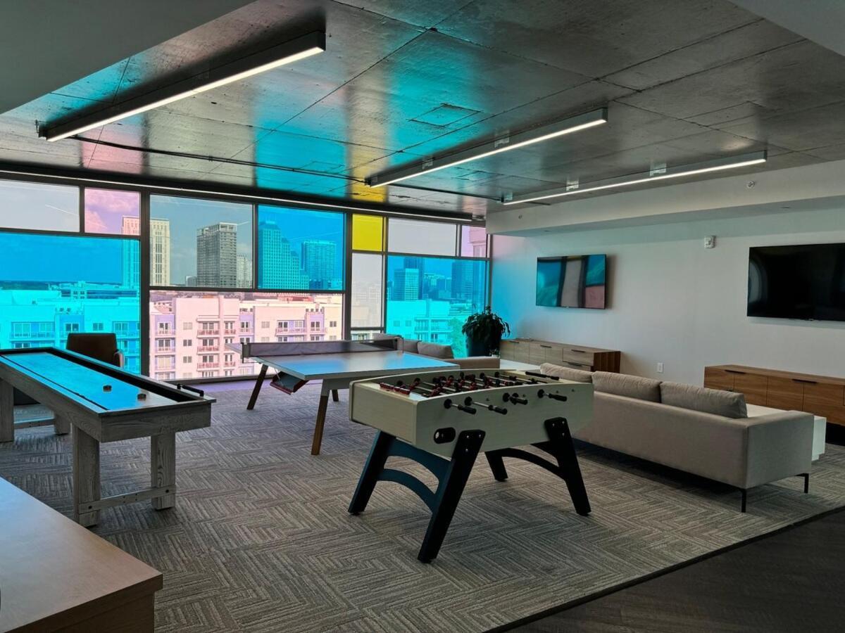 Luxury Living Downtown Apartment