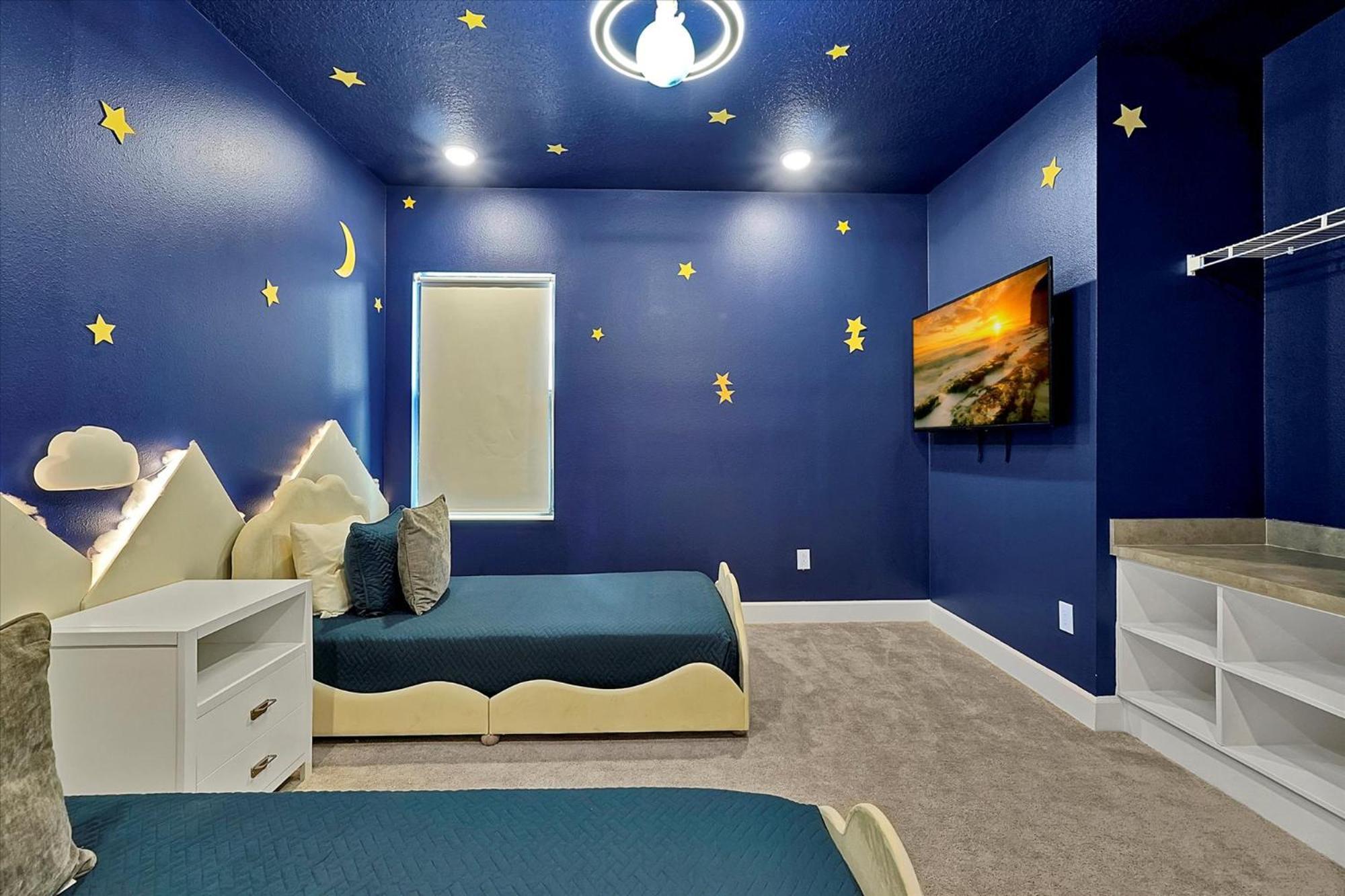 Holiday home Gorgeous Paradiso Mansion Pool-game-room-theater-3 *