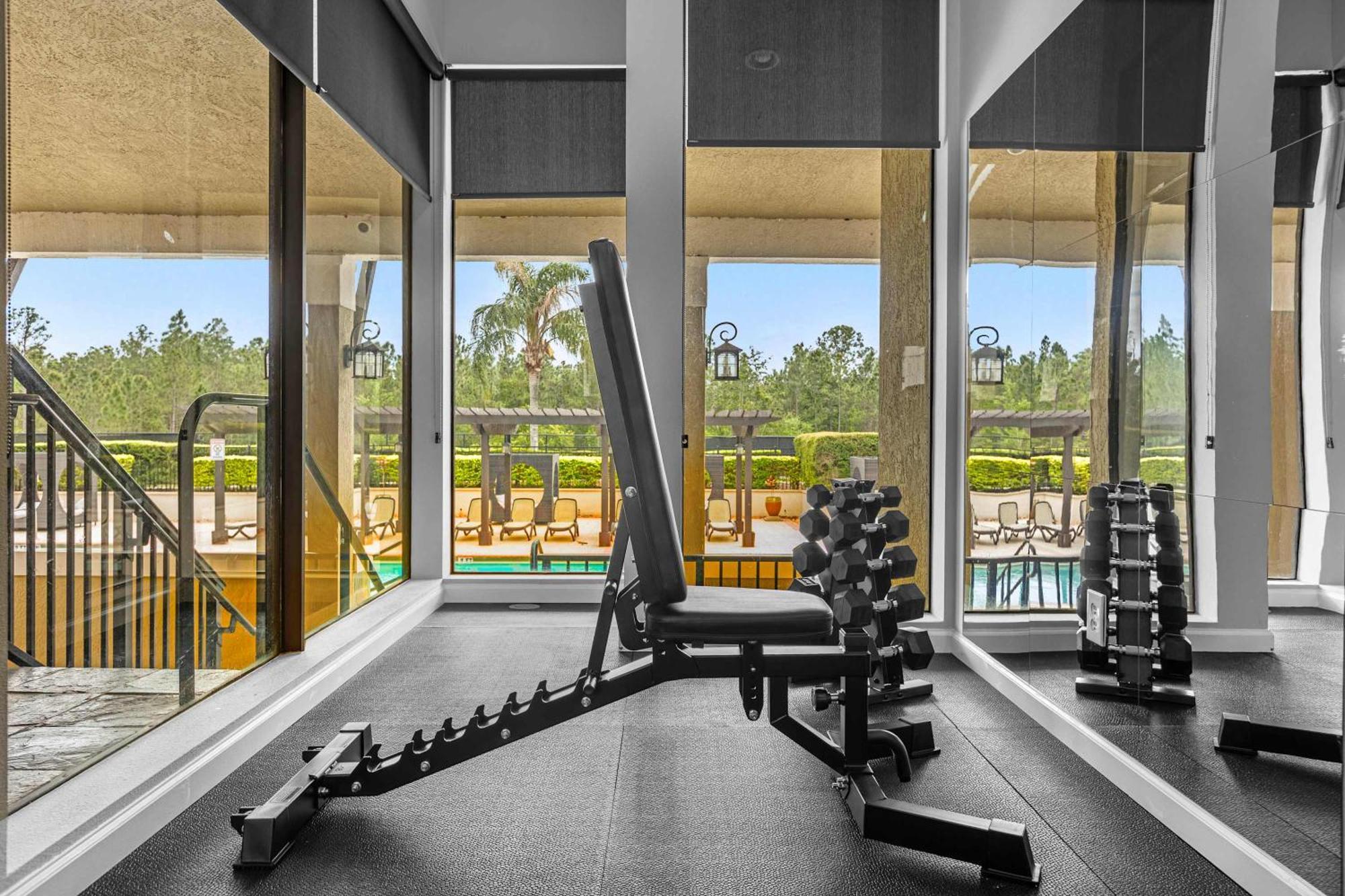 Luxurious 4br Townhome - 5 Minutes From Orlando