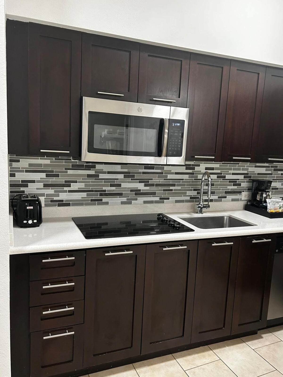 Stylish 2br Near Parks *