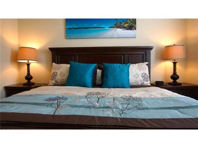 Vista Cay 3 Bed Townhome Convention Center