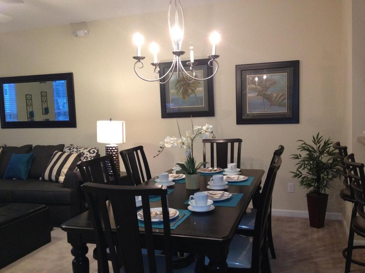 Vista Cay 3 Bed Townhome Convention Center *