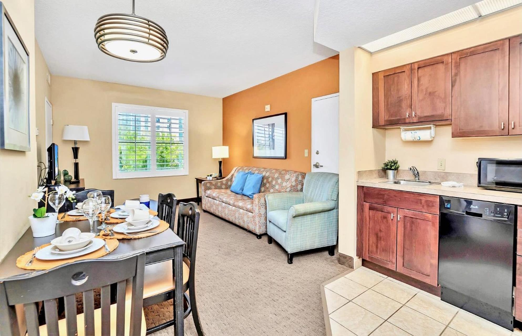 King W Pool & Hot Tub Near *
