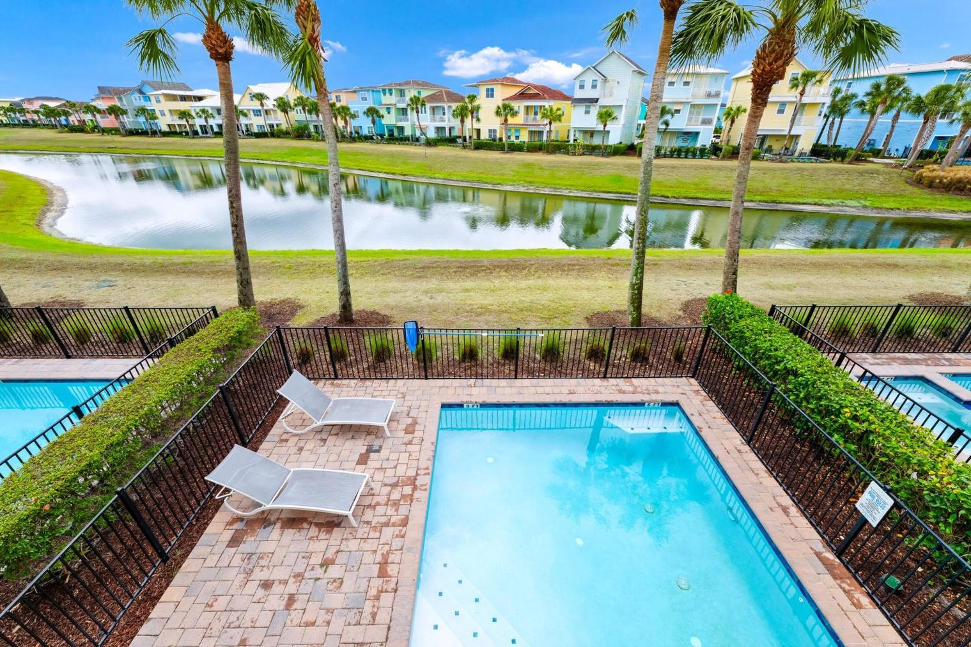 Waterfront With Balcony And Private Pool Near And Margaritaville Island H20 Waterpark Access - 3008ph Orlando