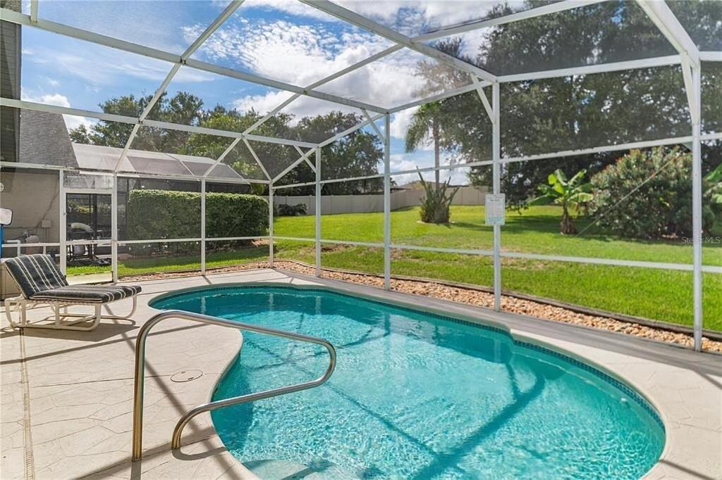 1589-4-oh-charming * Orlando