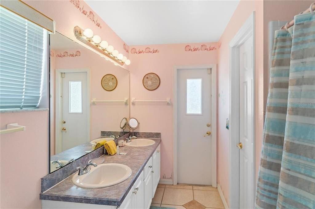 1589-4-oh-charming Holiday home