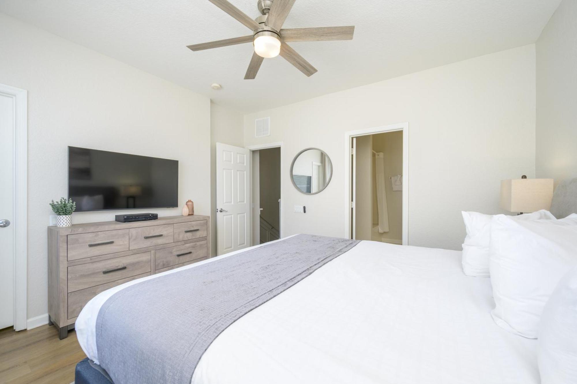 New Listing, Family Vacation Townhome - 4011