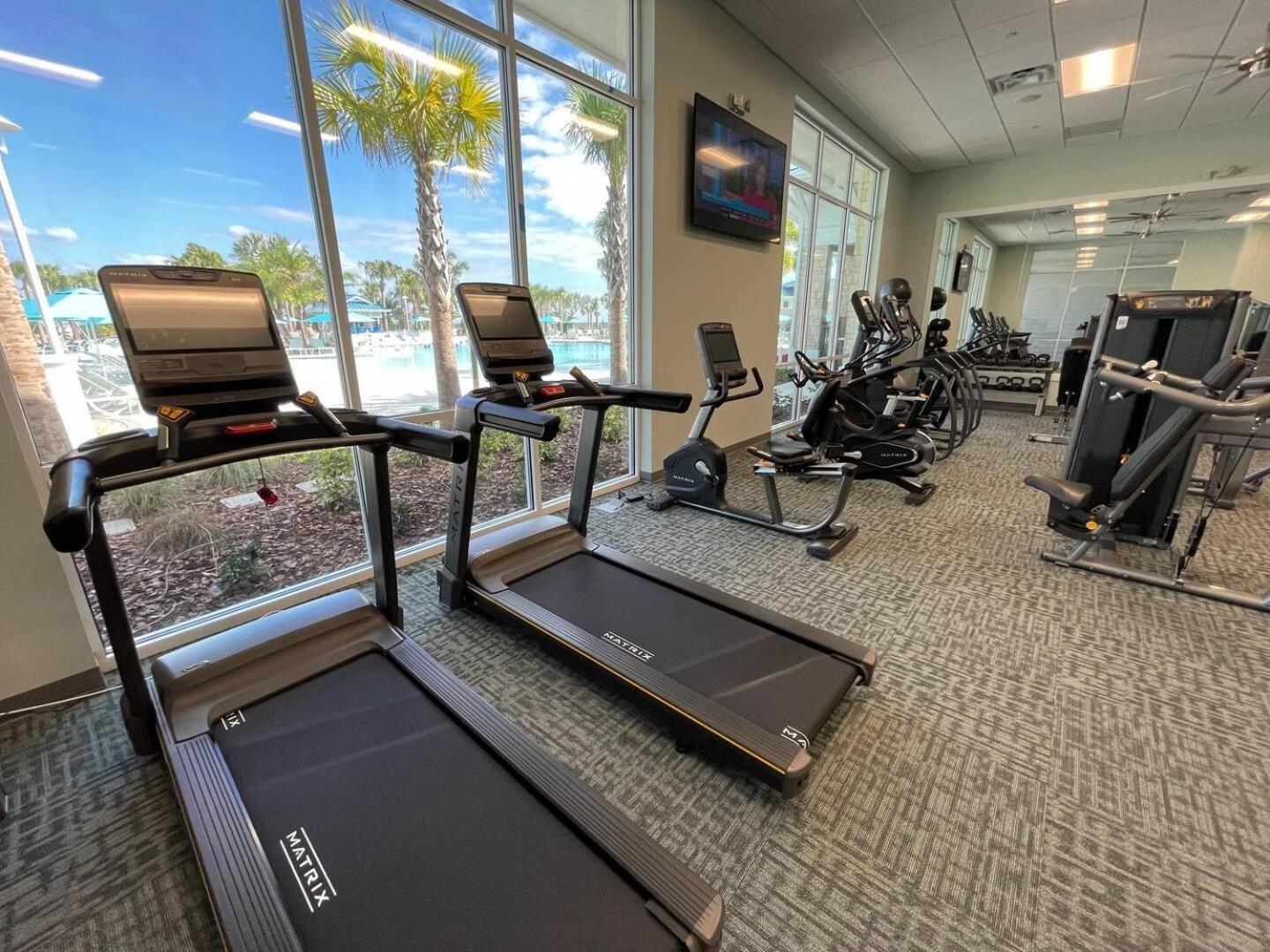 Unwind In Your 5-bedroom Oasis Orlando
